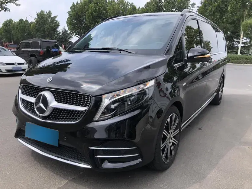 2022 Mercedes-Benz V Class 2.0T 211HP L4 9AT