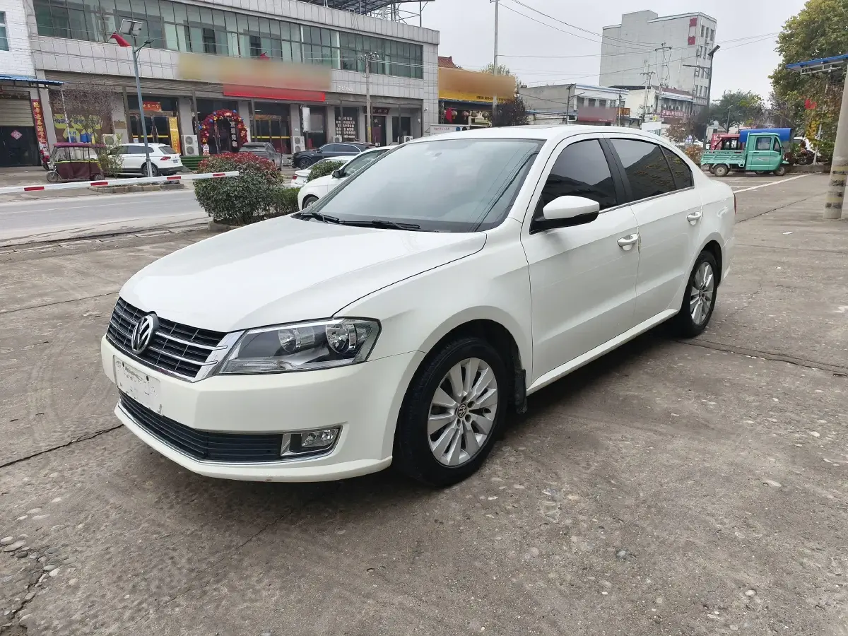 2013 Volkswagen Lavida 1.6L 110HP L4 6AT