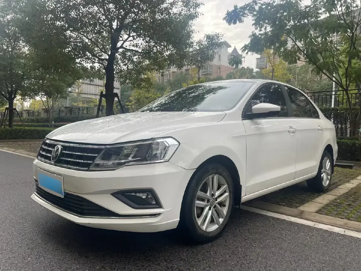 2017 Volkswagen Jetta 1.5L 110HP L4 6AT