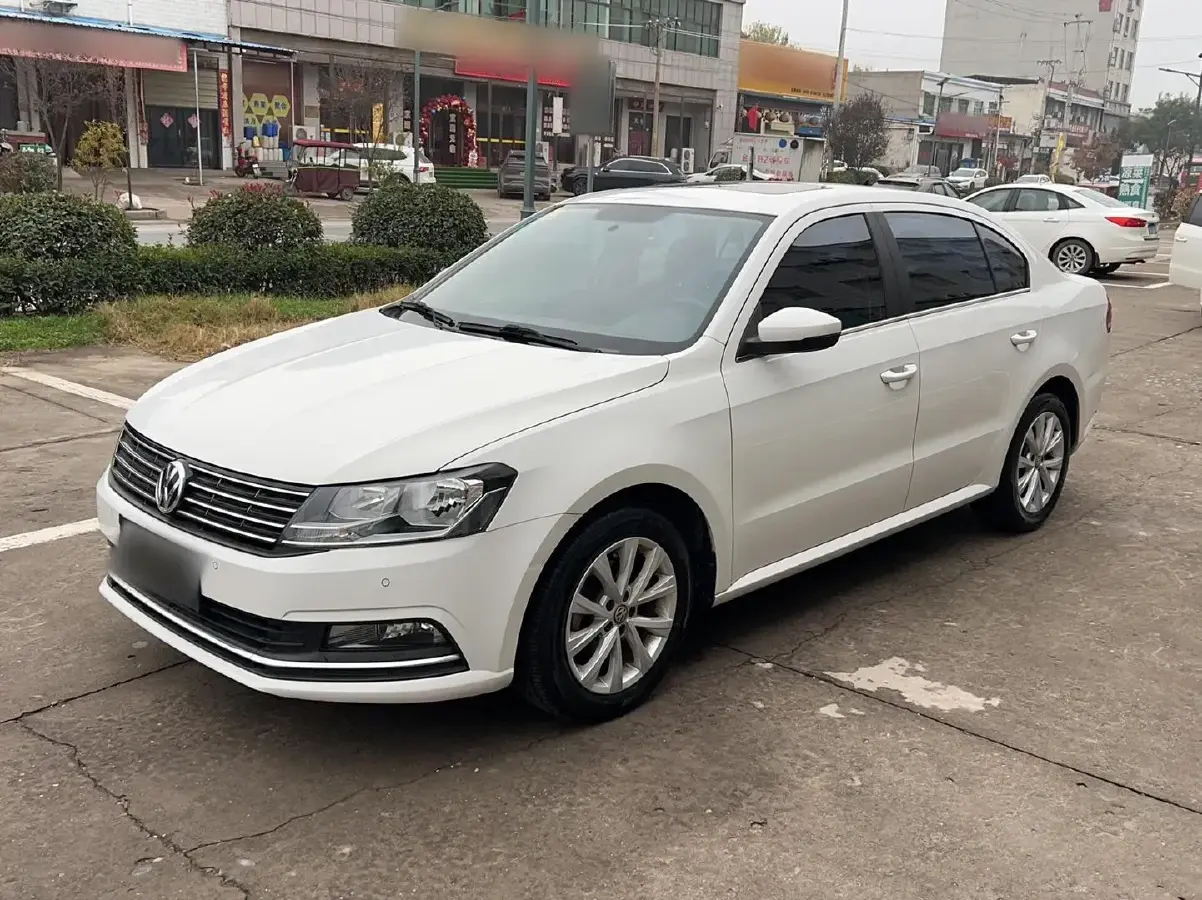 2017 Volkswagen Lavida 1.6L 110HP L4 5MT
