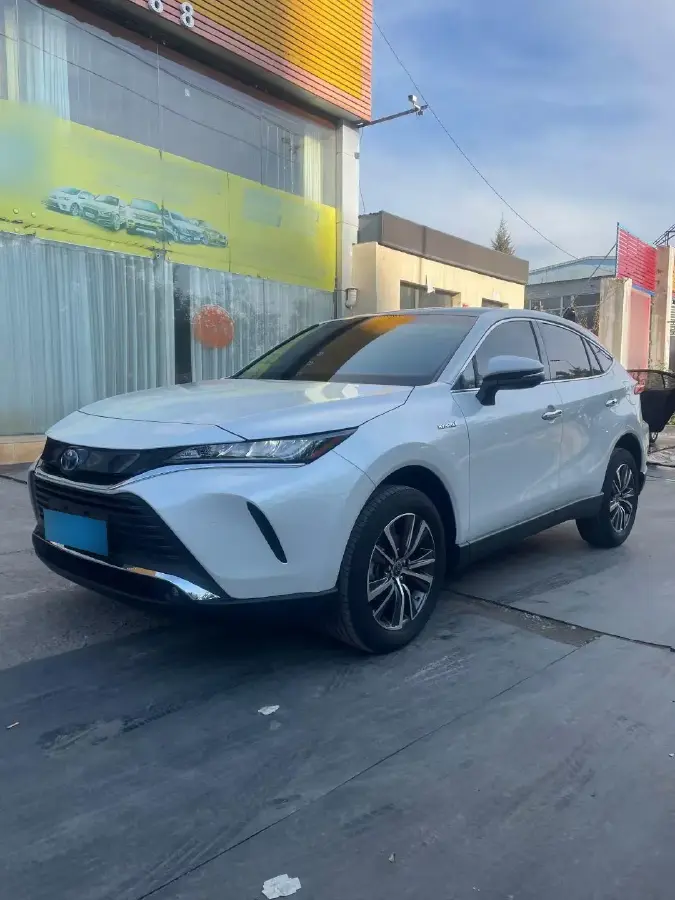 2023 Toyota Harrier 2.5L 178HP L4 E-CVT Hybrid