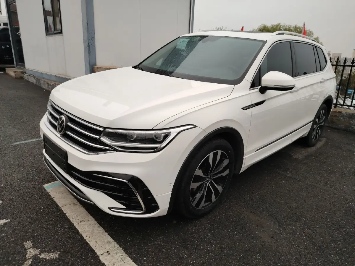 2022 Volkswagen Tiguan L 2.0T 186HP L4 7DCT