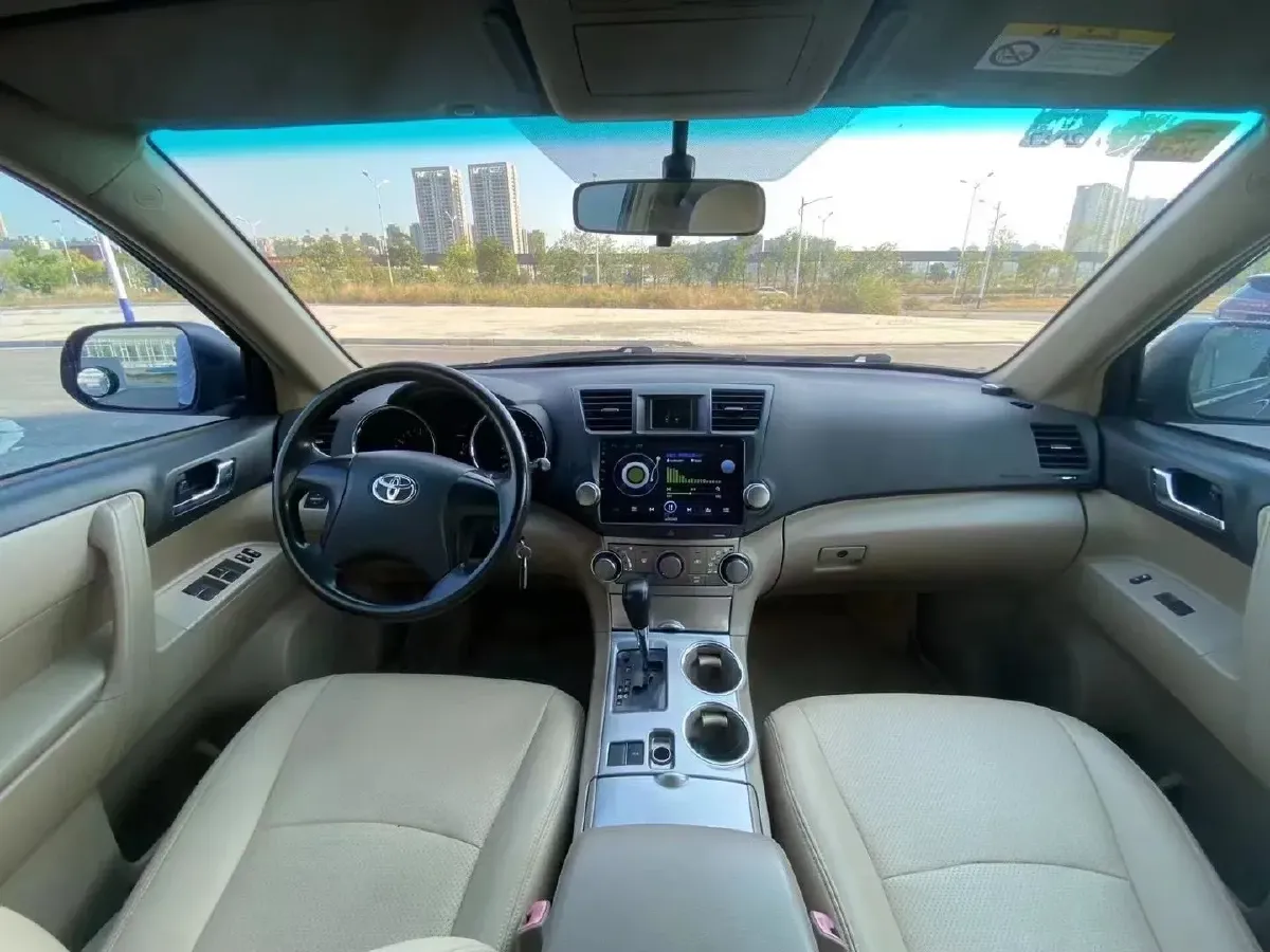 2012 Toyota Highlander 2.7L 188HP L4 6AT,autocango,china used car exporter,china ev exporter,chinese used car exporter,chinese used ev exporter