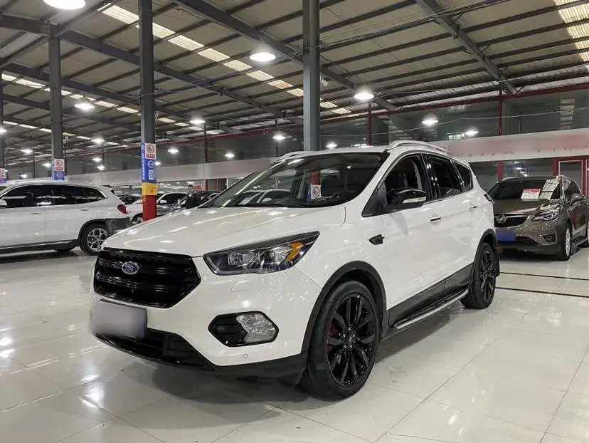 2017 Ford Kuga 2.0T 245HP L4 6AT