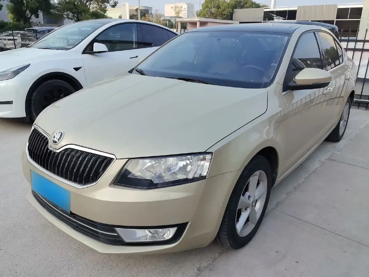 2015 Skoda Octavia 1.6L 110HP L4 6AT