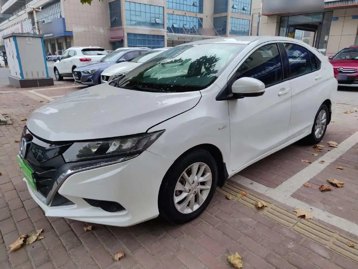 2017 Honda Gienia 1.5L 131HP L4 CVT