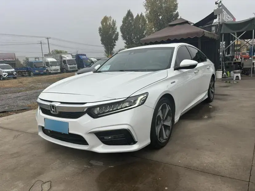 2019 Honda Inspire 2.0L 146HP L4 E-CVT Hybrid