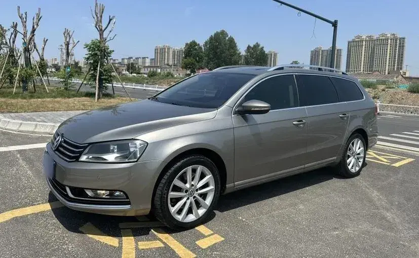 2012 Volkswagen Magotan 2.0T 211HP L4 6DCT