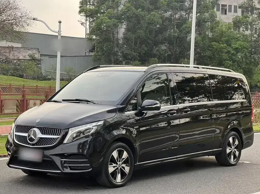 2021 Mercedes-Benz V Class 2.0T 211HP L4 9AT