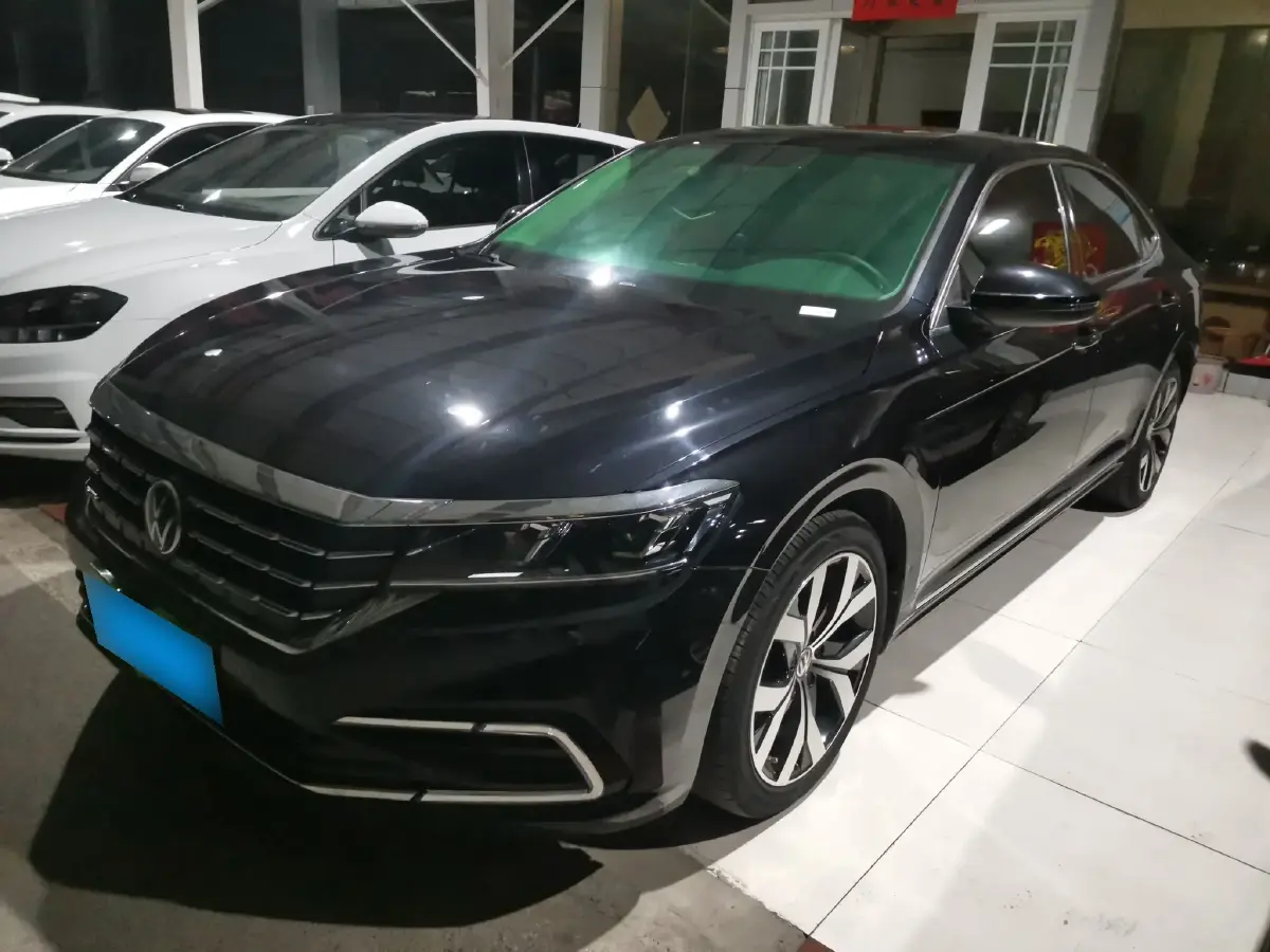 2021 Volkswagen Passat 1.4T 150HP L4 7DCT