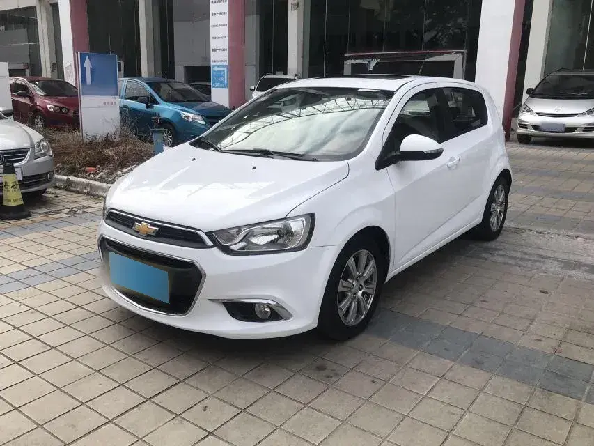 2014 Chevrolet Aveo 1.6L 121HP L4 6AT