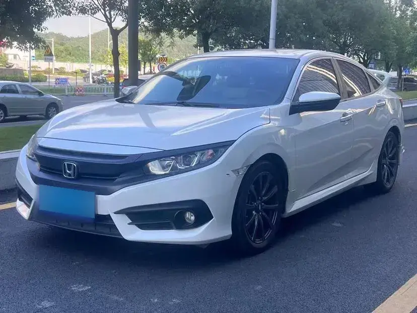 2016 Honda Civic 1.5T 177HP L4 CVT