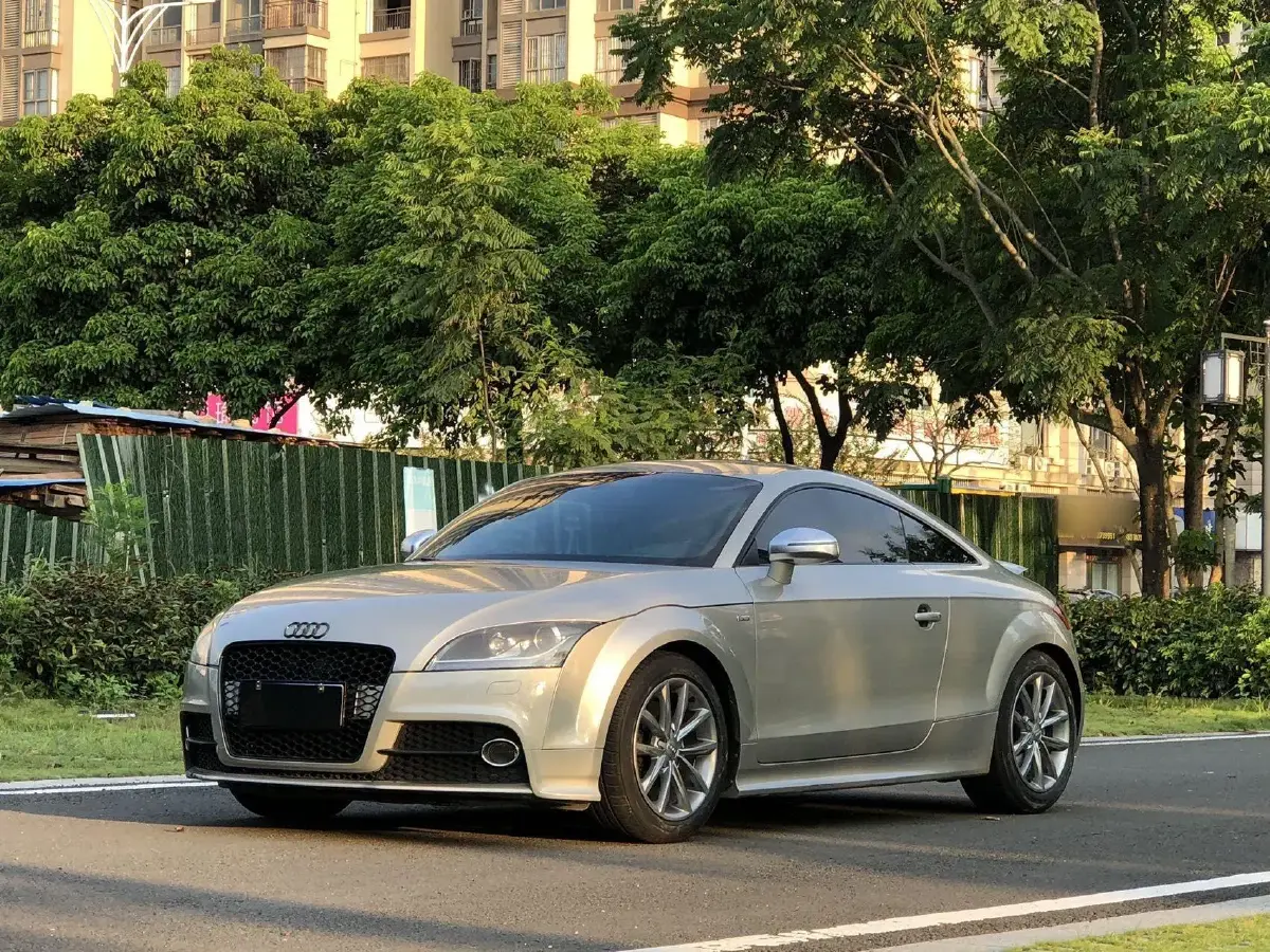 2013 Audi TT 2.0T 211HP L4 6DCT