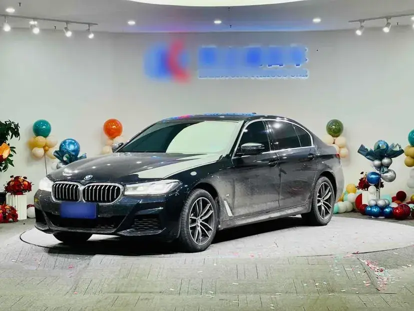 2022 BMW 5 Series 2.0T 184HP L4 8AT