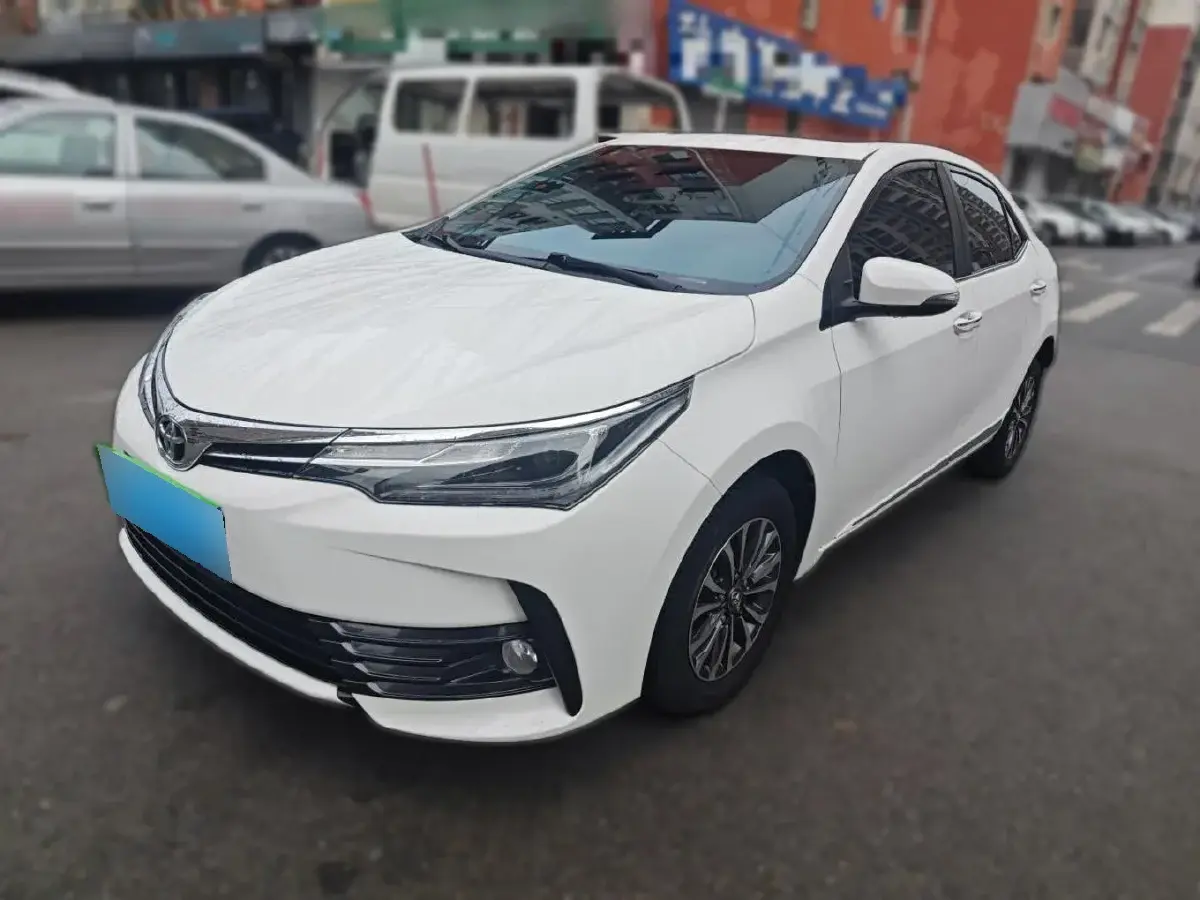 2018 Toyota Corolla 1.2T 116HP L4 CVT