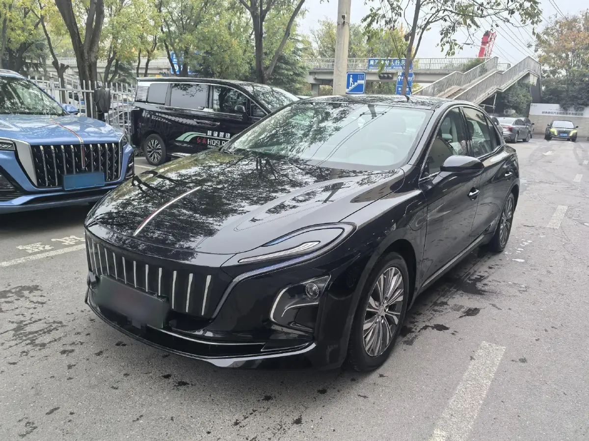 2022 HongQi E-QM5 BEV 54KWH