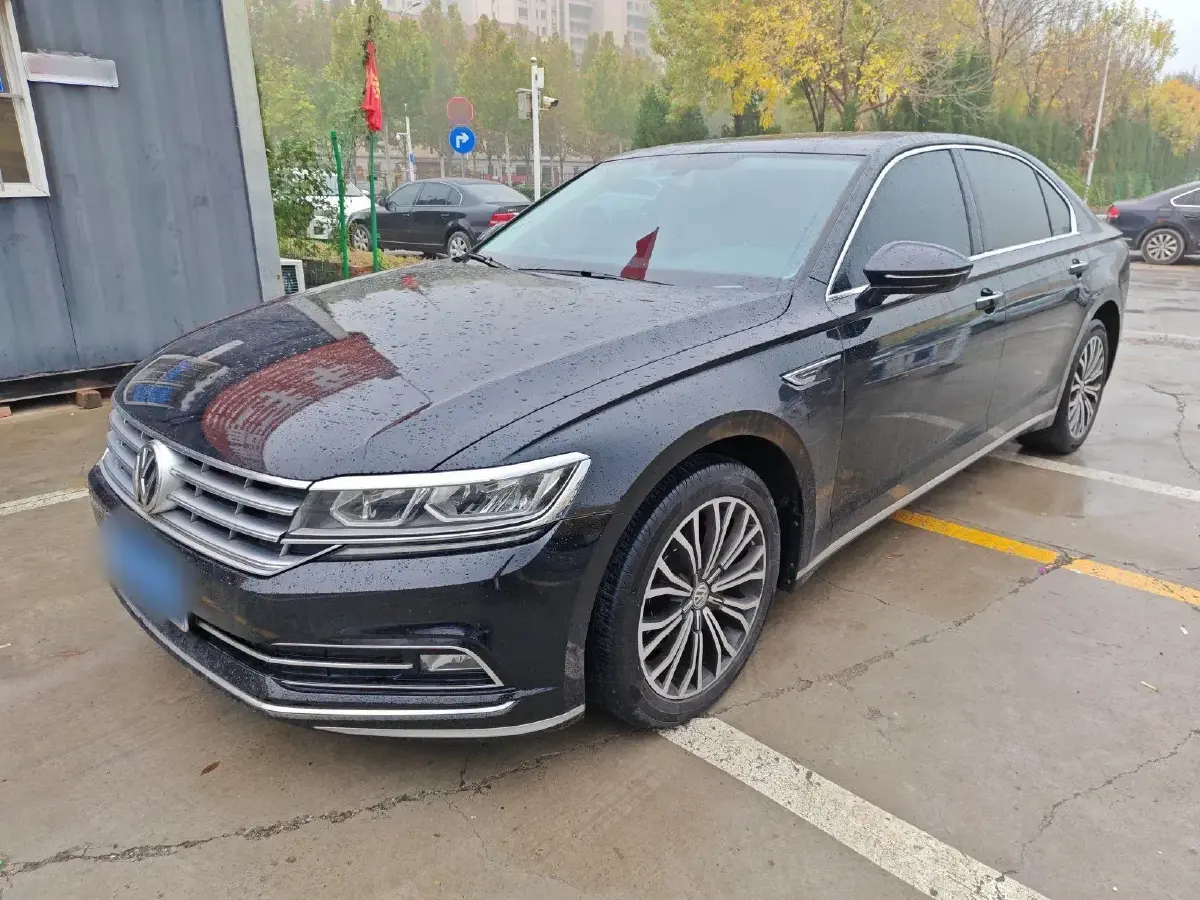 2018 Volkswagen Phideon 2.0T 224HP L4 7DCT