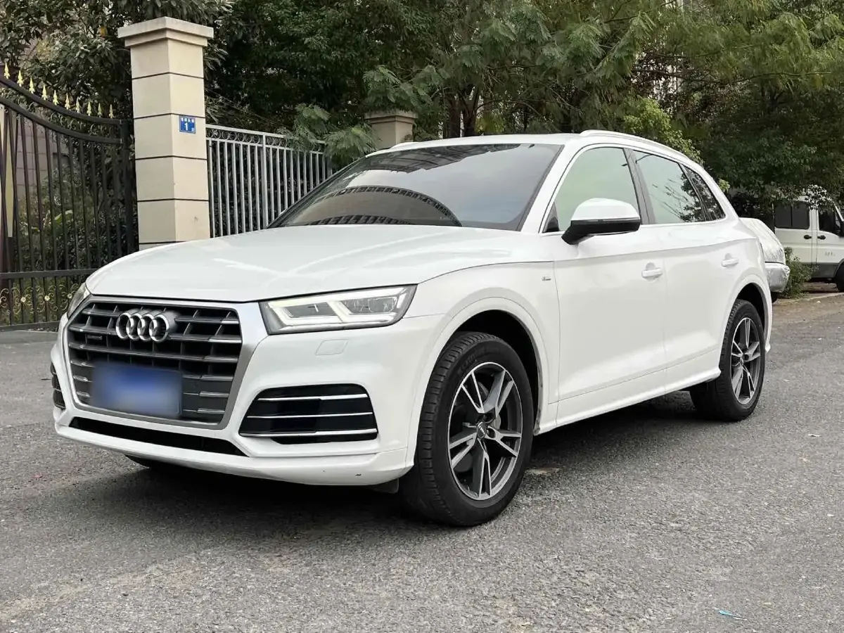 2018 Audi Q5L 2.0T 190HP L4 7DCT