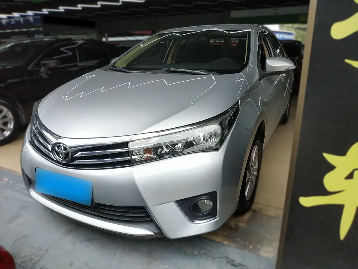 2017 Toyota Corolla 1.6L 122HP L4 CVT