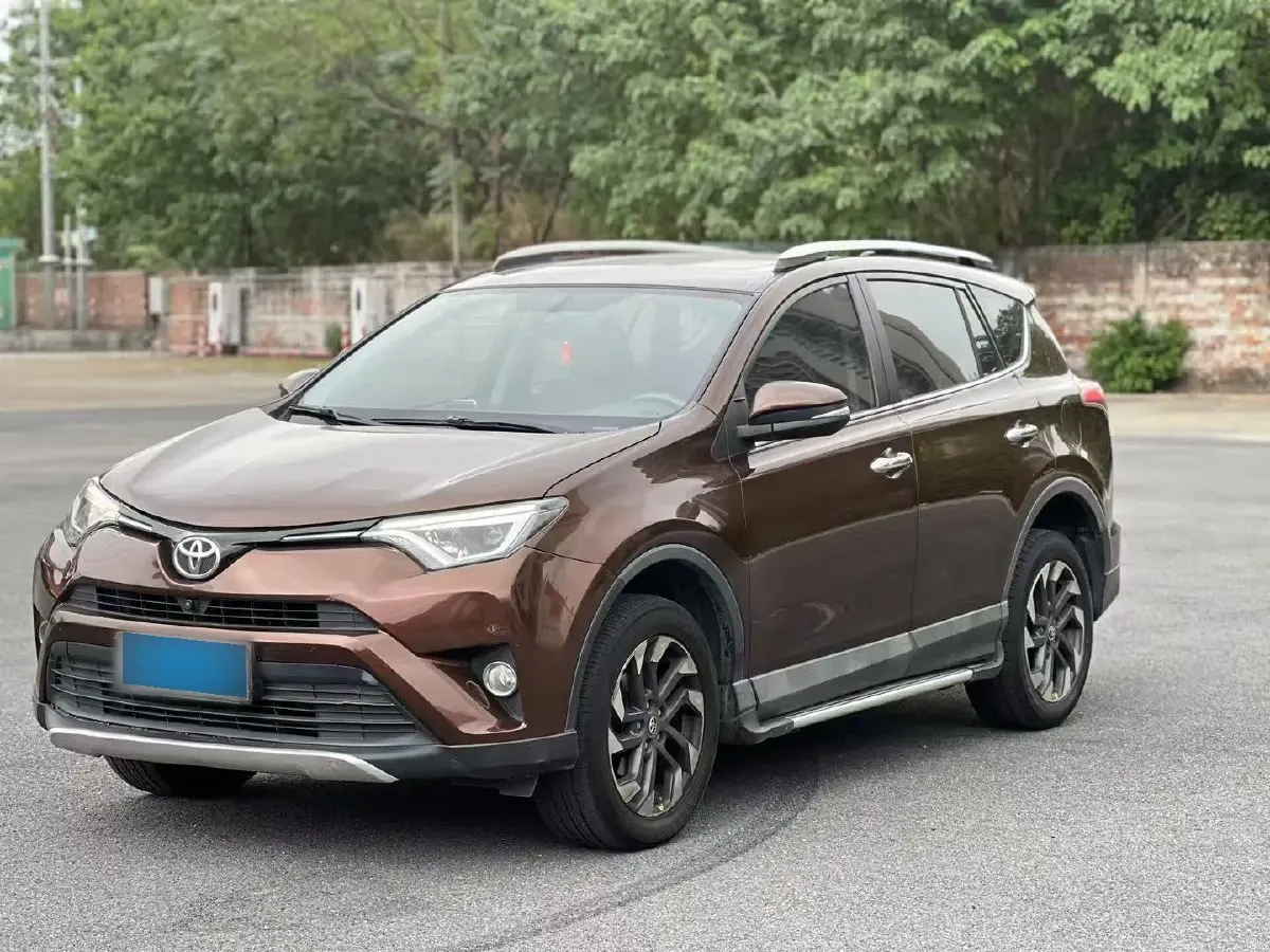 2016 Toyota RAV4 2.5L 180HP L4 6AT