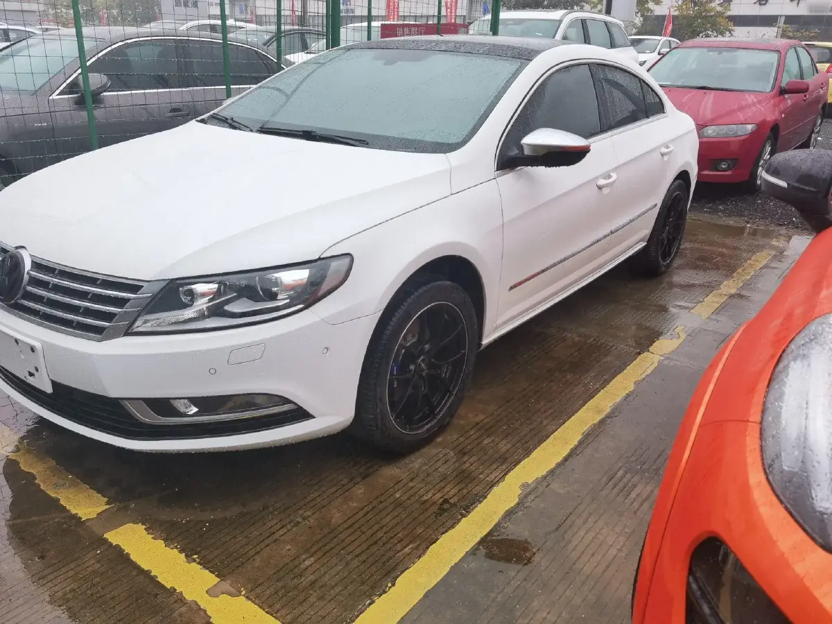 2015 Volkswagen CC 2.0T 200HP L4 6DCT