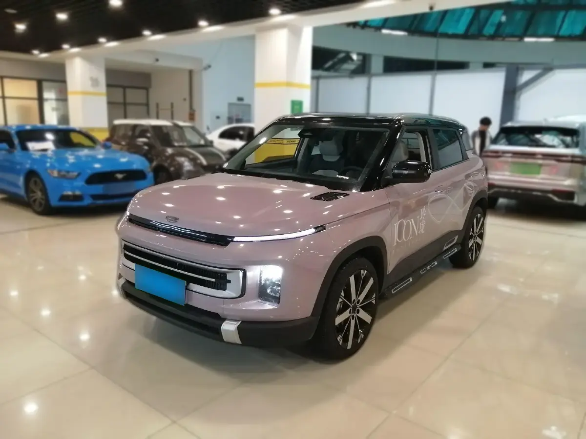 2025 Geely ICON 1.5T 181HP L4 7DCT