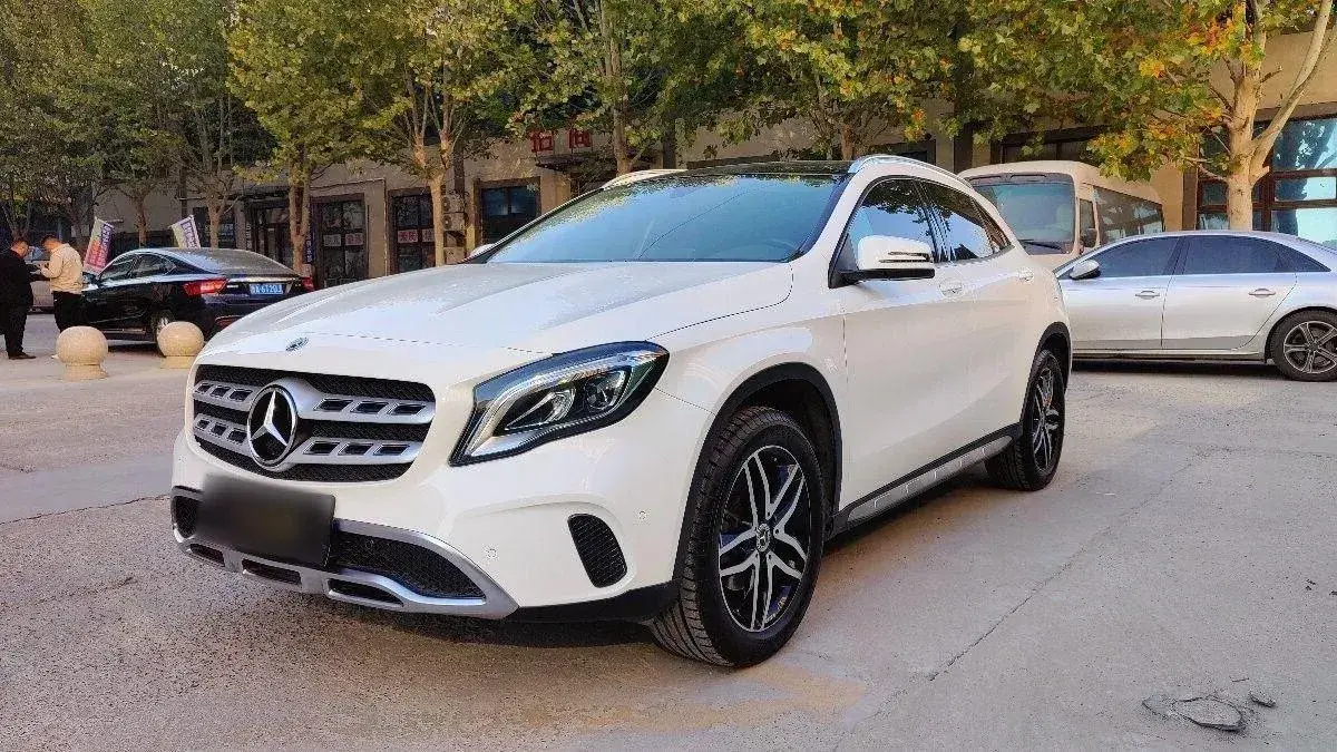 2017 Mercedes-Benz GLA Class 1.6T 156HP L4 7DCT