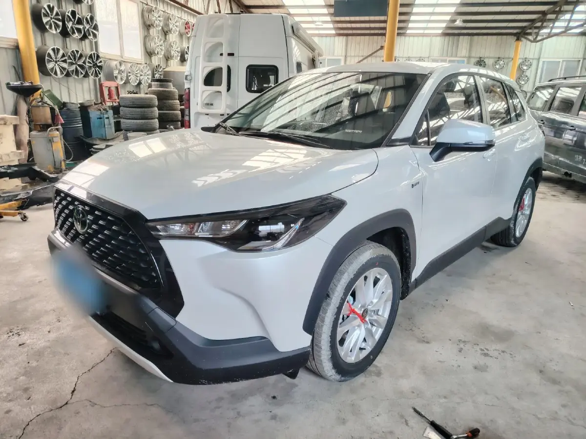 2023 Toyota Corolla Cross 2.0L 152HP L4 E-CVT Hybrid