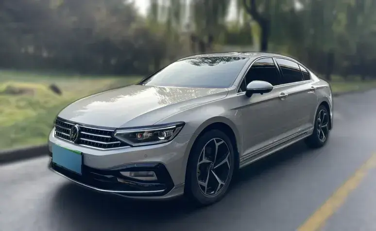 2023 Volkswagen Magotan 2.0T 186HP L4 7DCT