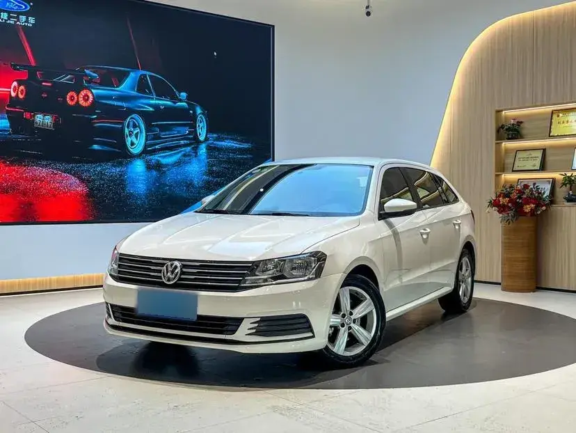 2017 Volkswagen Gran Lavida 1.6L 110HP L4 6AT