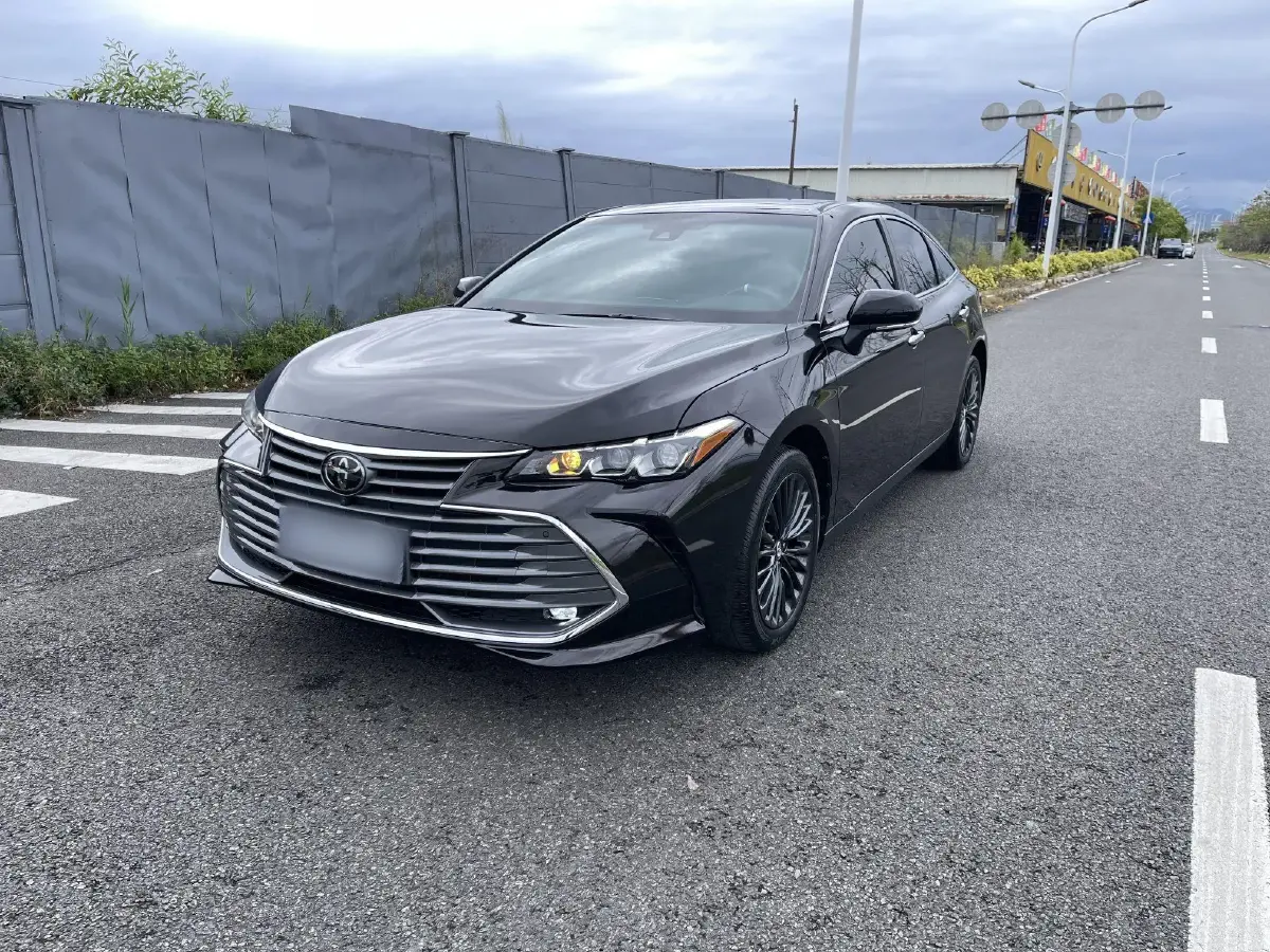 2019 Toyota Avalon 2.0L 178HP L4 CVT