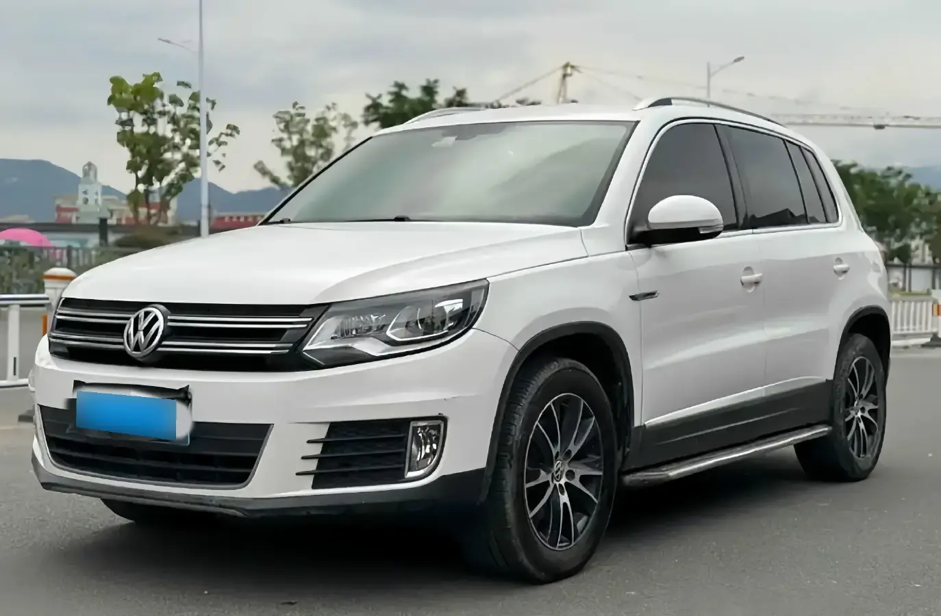 2016 Volkswagen Tiguan 1.8T 160HP L4 6AT