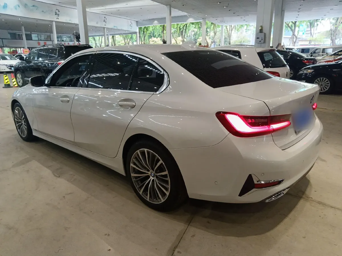 2020 BMW 3 Series 2.0T 184HP L4 8AT,autocango,china used car exporter,china ev exporter,chinese used car exporter,chinese used ev exporter