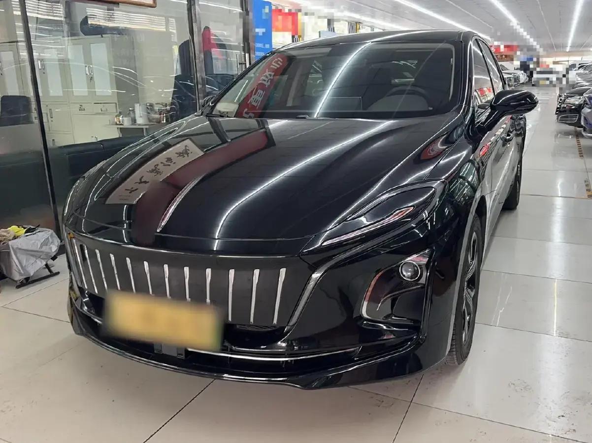 2023 HongQi E-QM5 BEV 54KWH