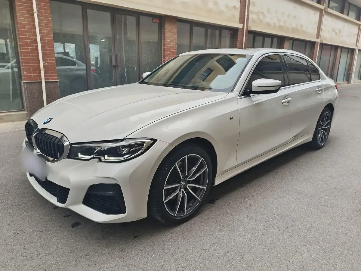 2022 BMW 3 Series 2.0T 156HP L4 8AT