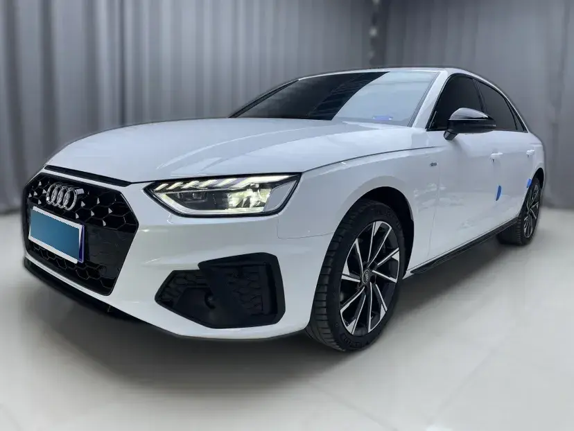 2023 Audi A4L 2.0T 190HP L4 7DCT