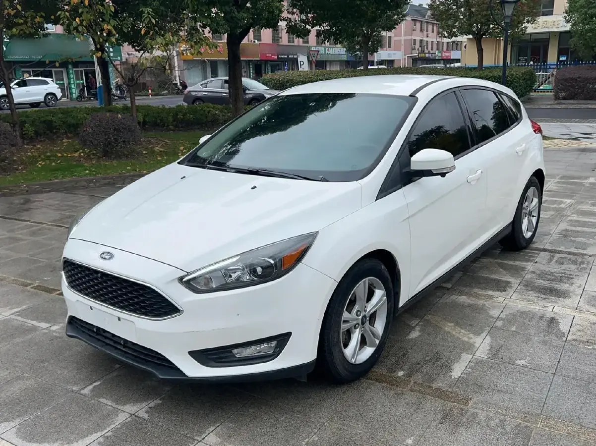 2018 Ford Focus 1.6L 125HP L4 6DCT
