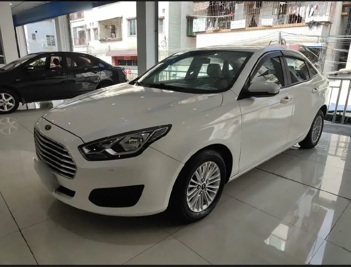 2017 Ford Escort 1.5L 113HP L4 6AT