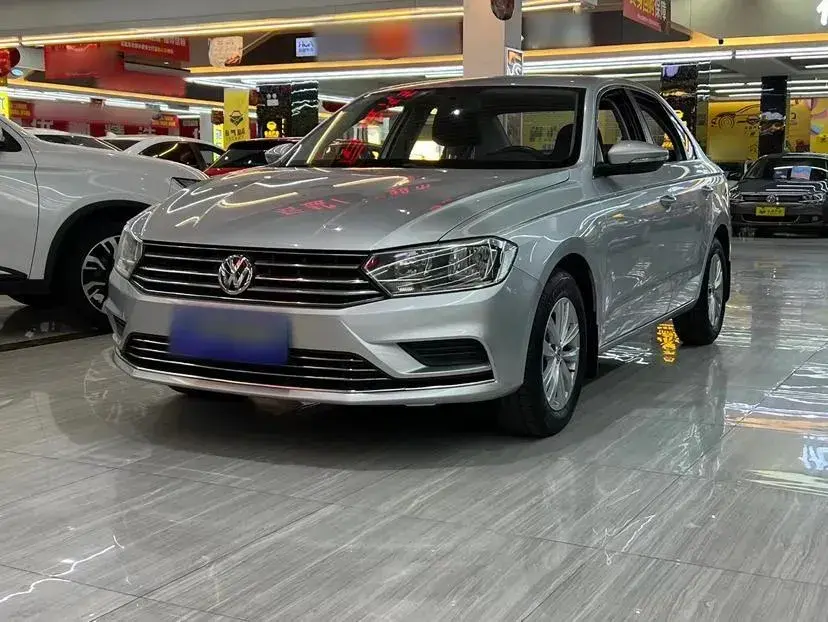 2016 Volkswagen Bora 1.6L 110HP L4 6AT