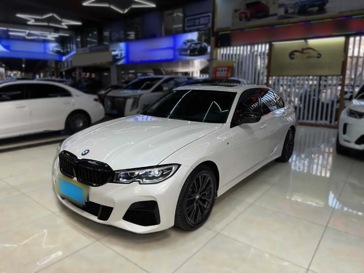 2022 BMW 3 Series 2.0T 184HP L4 8AT