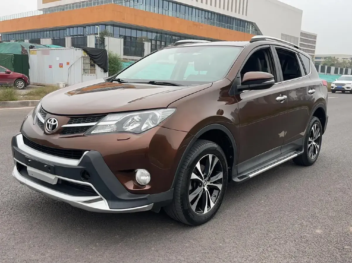 2015 Toyota RAV4 2.5L 180HP L4 6AT