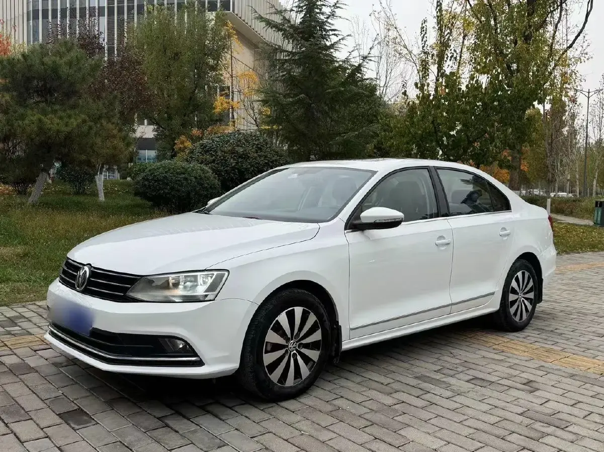 2018 Volkswagen Sagitar 1.6L 110HP L4 6AT