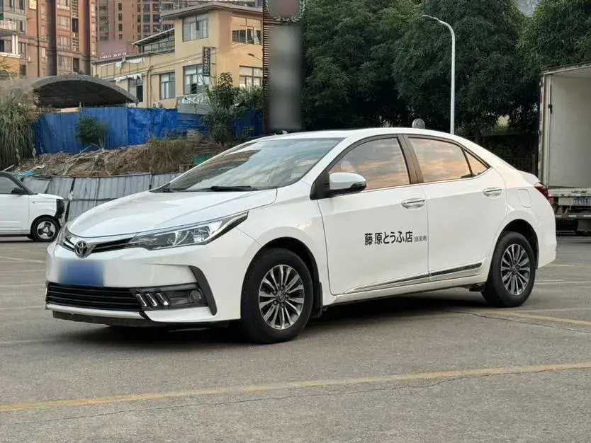 2017 Toyota Corolla 1.2T 116HP L4 CVT