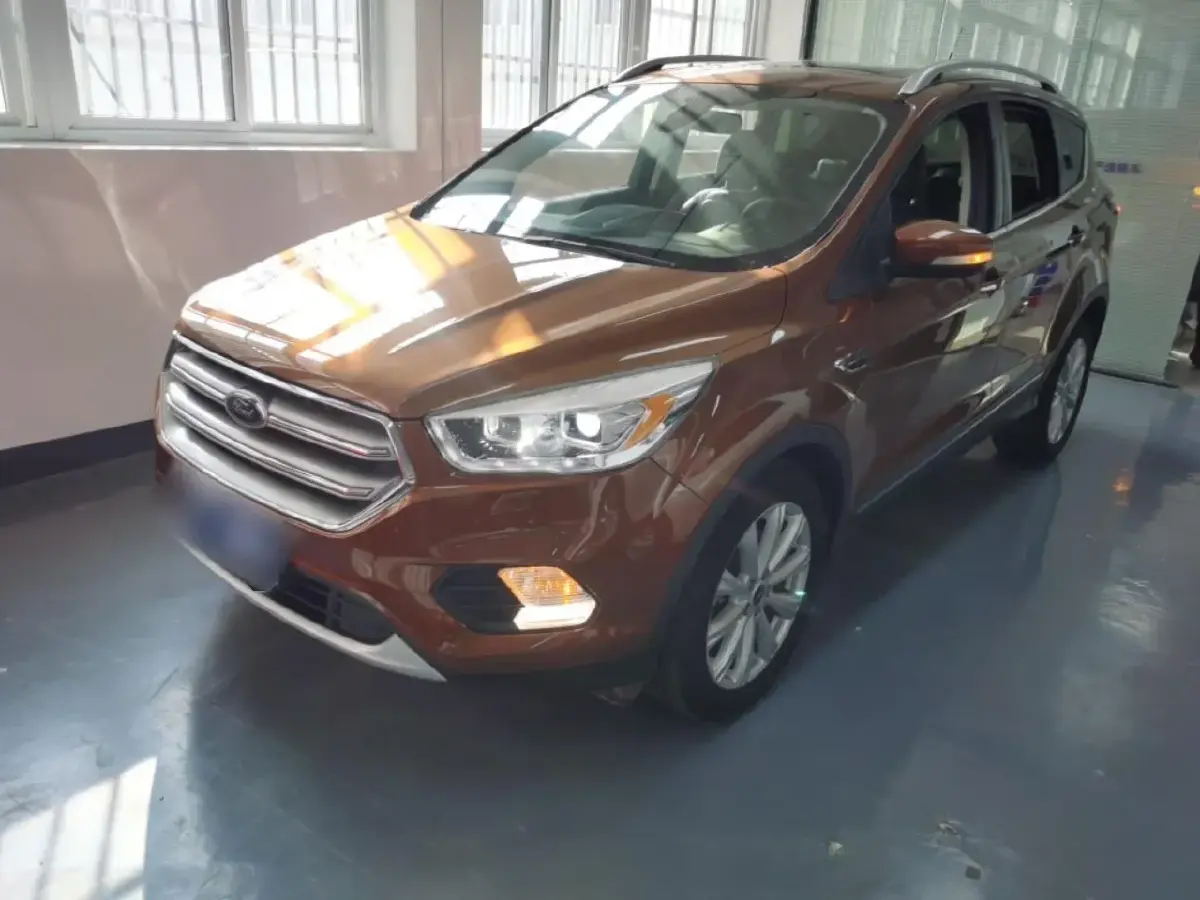 2017 Ford Kuga 2.0T 245HP L4 6AT