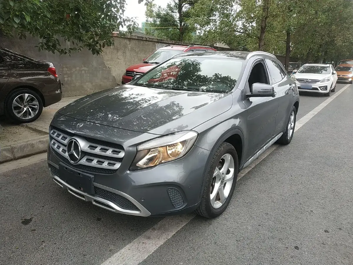2018 Mercedes-Benz GLA Class 1.6T 156HP L4 7DCT