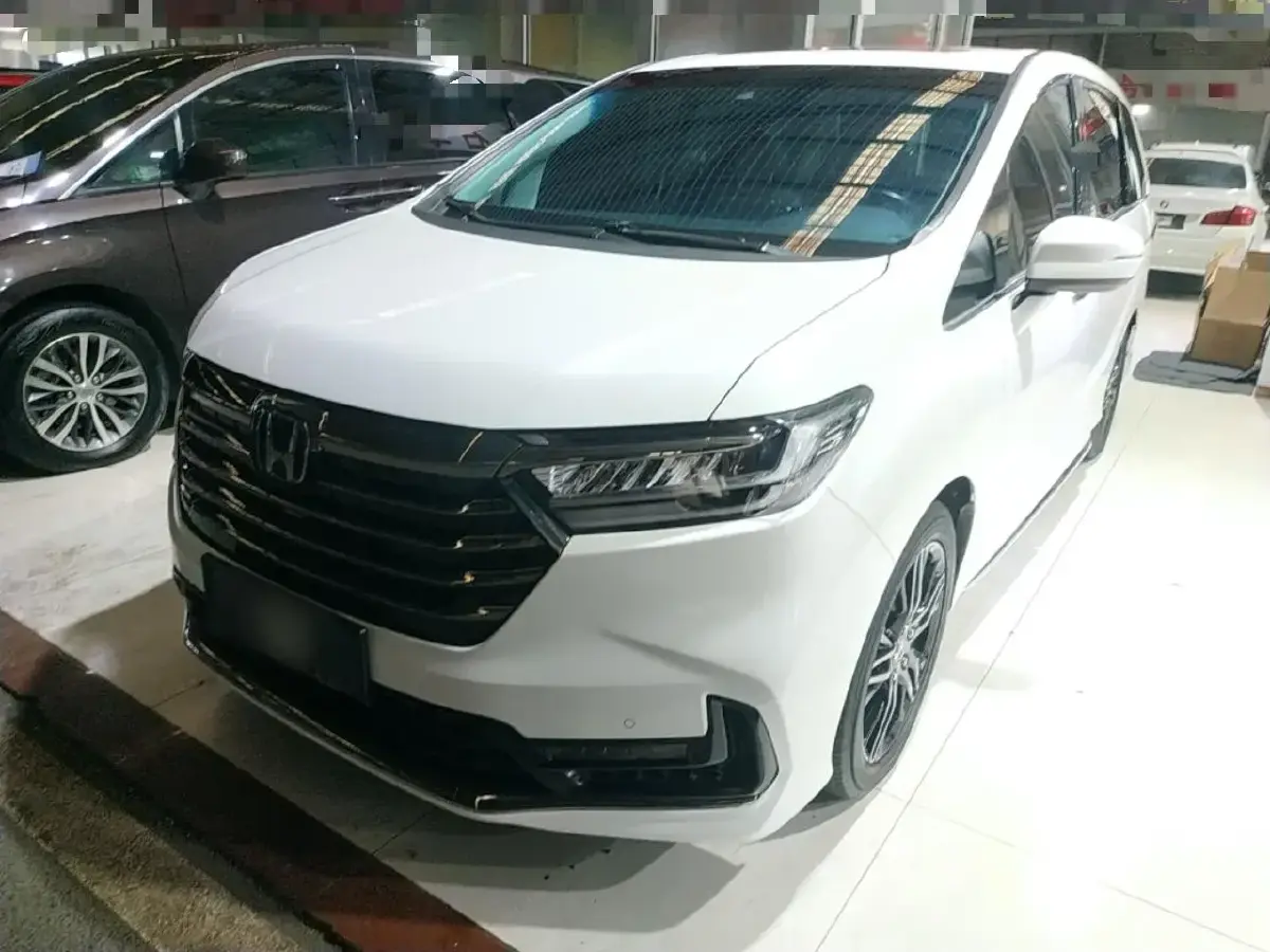 2022 Honda Odyssey 2.0L 146HP L4 E-CVT Hybrid