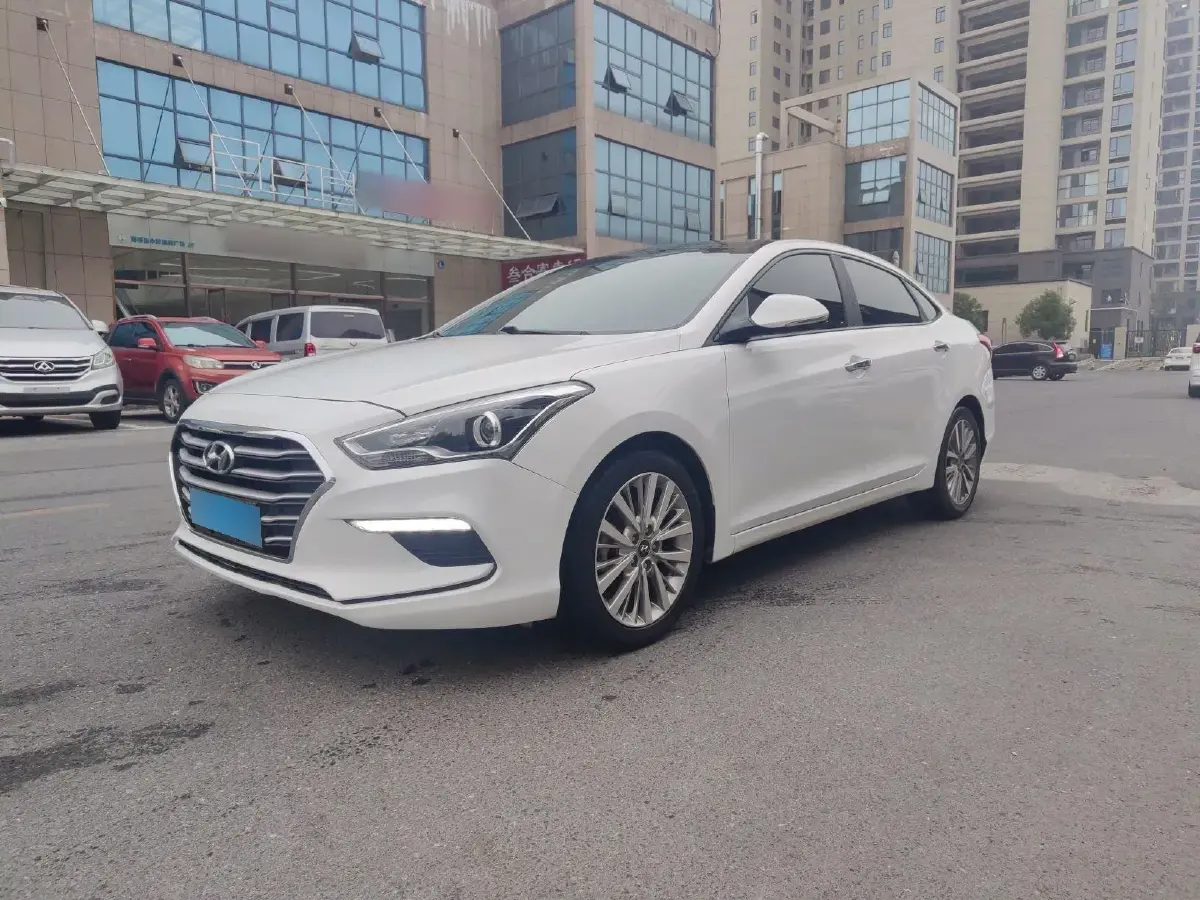 2017 Hyundai Mistra 1.8L 143HP L4 6AT