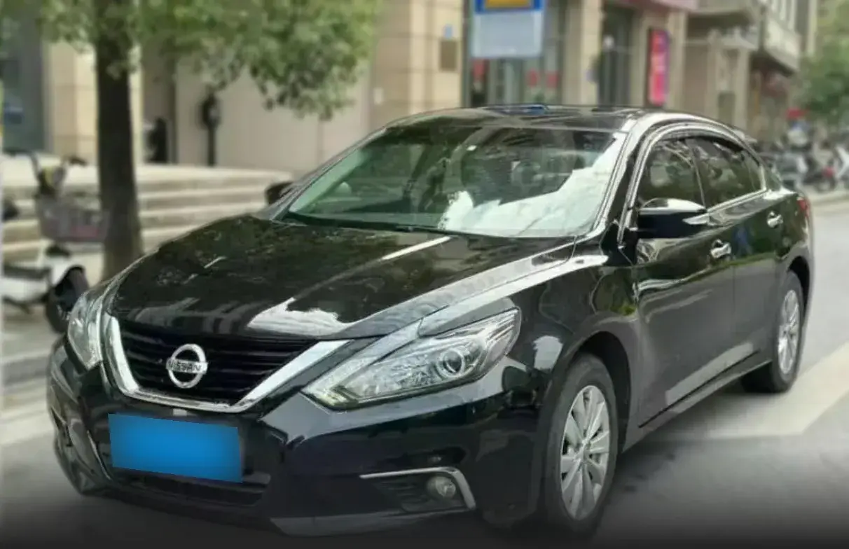 2015 Nissan Teana 2.5L 186HP L4 CVT
