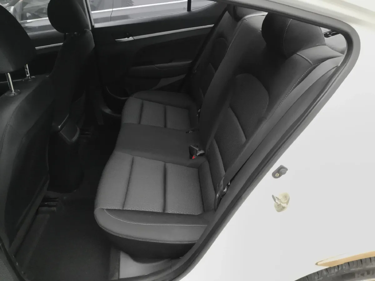 2016 Hyundai Elantra 1.6L 130HP L4 6AT,autocango,china used car exporter,china ev exporter,chinese used car exporter,chinese used ev exporter