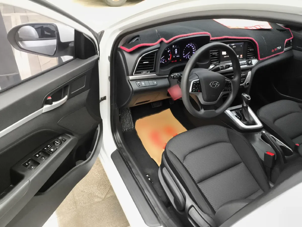 2016 Hyundai Elantra 1.6L 130HP L4 6AT,autocango,china used car exporter,china ev exporter,chinese used car exporter,chinese used ev exporter